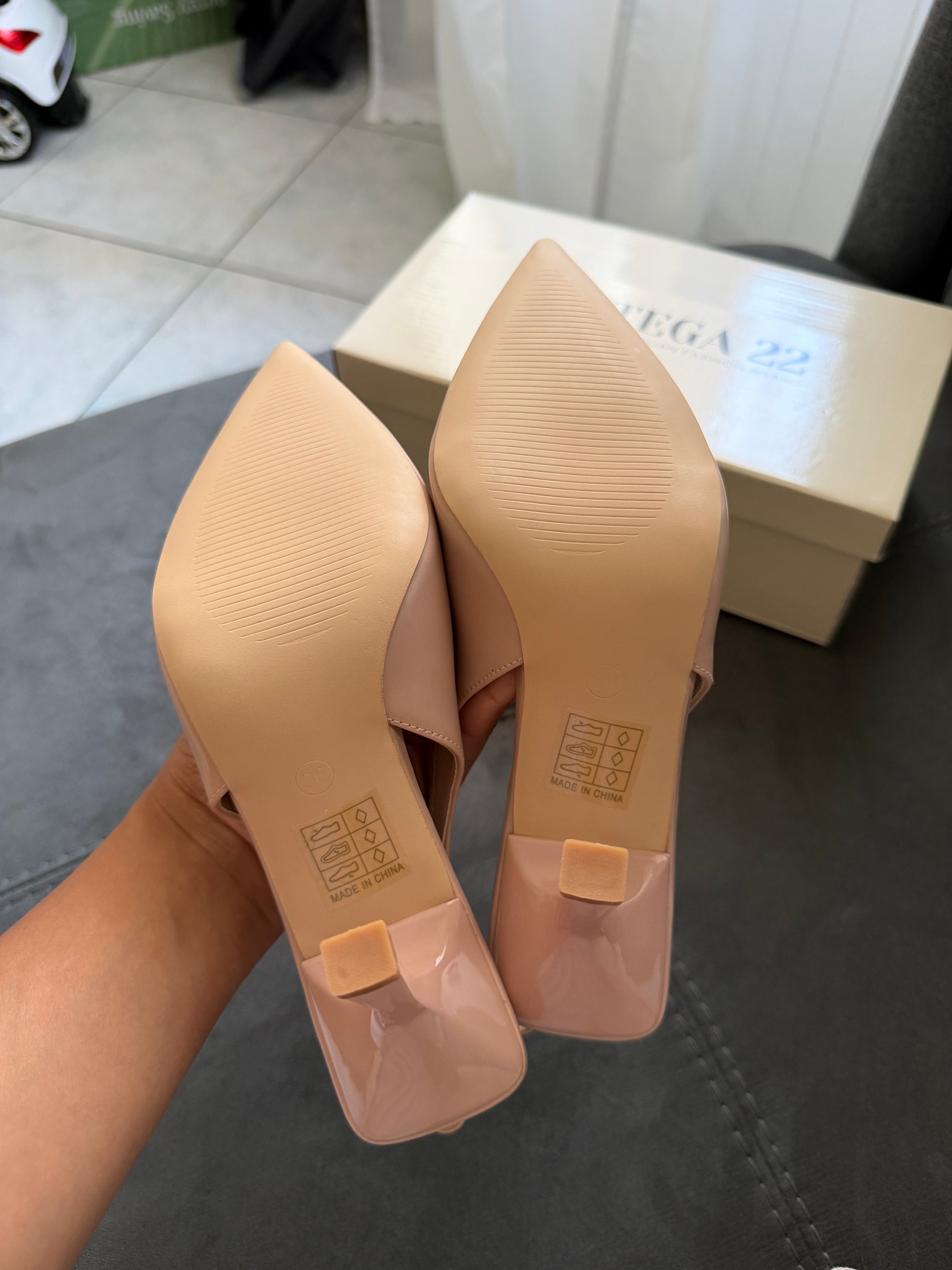 Tacchi Nude